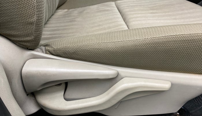 2015 Toyota Etios VX, Petrol, Manual, 26,614 km, Driver Side Adjustment Panel