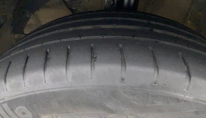 2020 Maruti Baleno ZETA PETROL 1.2, Petrol, Manual, 62,832 km, Left Front Tyre Tread