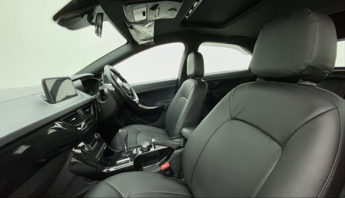 2022 Tata NEXON XZA PLUS (O) PETROL DARK EDITION, Petrol, Automatic, 56,295 km, Right Side Front Door Cabin