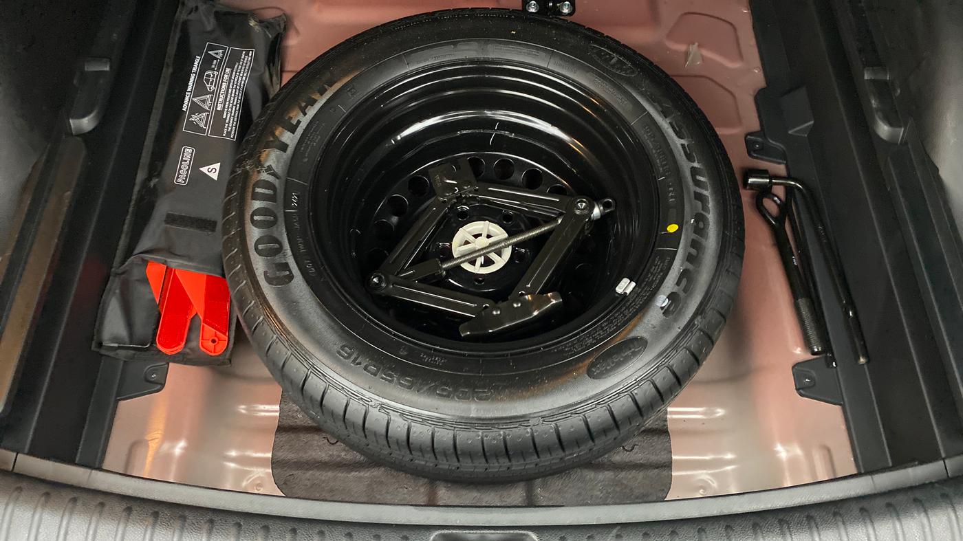 2021 KIA SELTOS GTX+ 1.4 MT, Petrol, Manual, 4,872 km, Spare Tyre