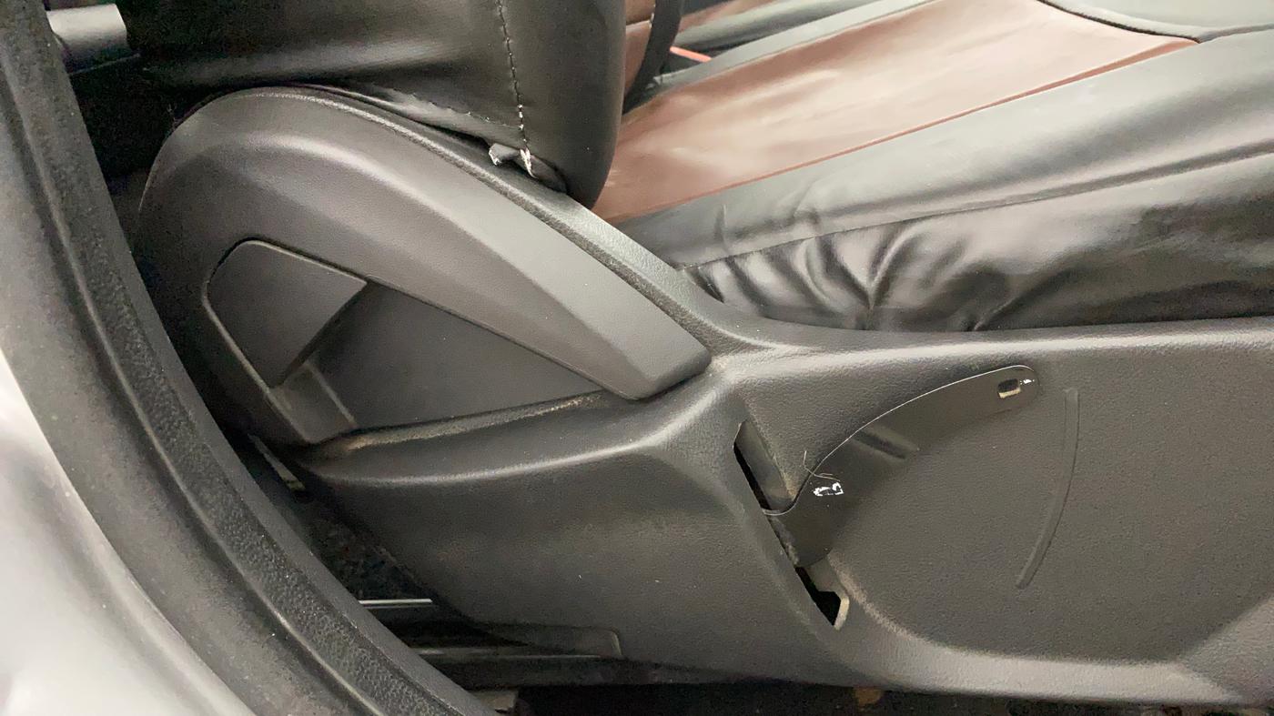2020 Ford FREESTYLE TITANIUM PLUS 1.2 PETROL, Petrol, Manual, 95,186 km, Driver Side Adjustment Panel