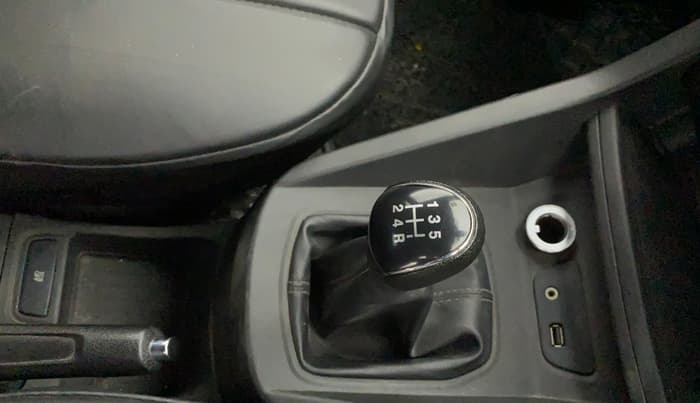 2020 Ford FREESTYLE TITANIUM PLUS 1.2 PETROL, Petrol, Manual, 95,186 km, Gear Lever