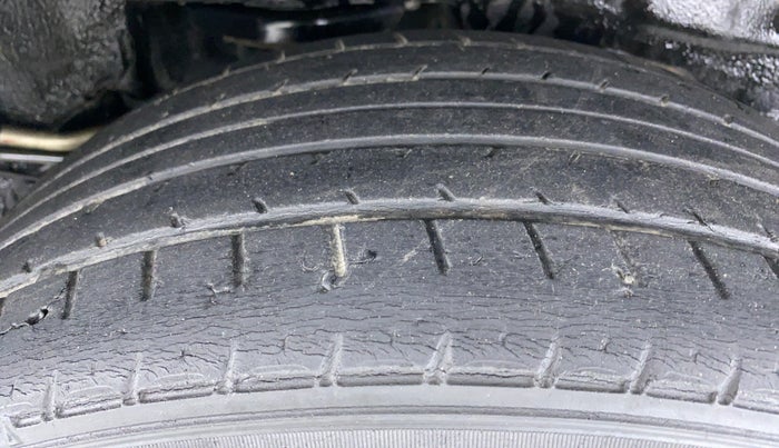 2014 Toyota Corolla Altis VL AT, Petrol, Automatic, 46,073 km, Left Rear Tyre Tread