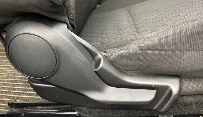 2017 Maruti Baleno DELTA 1.2 K12, Petrol, Manual, 40,926 km, Driver Side Adjustment Panel