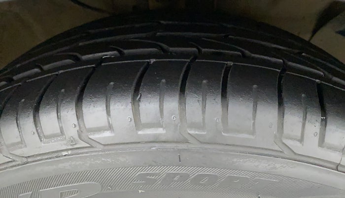 2019 Hyundai Creta SX (O) 1.6 PETROL, Petrol, Manual, 26,957 km, Right Front Tyre Tread