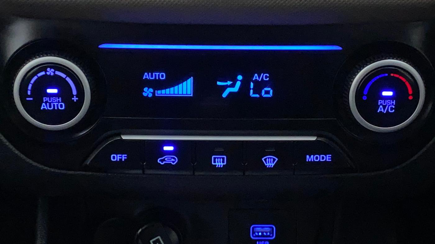 2019 Hyundai Creta SX (O) 1.6 PETROL, Petrol, Manual, 26,957 km, Automatic Climate Control