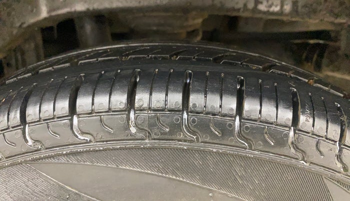 2012 Maruti Alto 800 LXI, Petrol, Manual, 64,089 km, Left Rear Tyre Tread