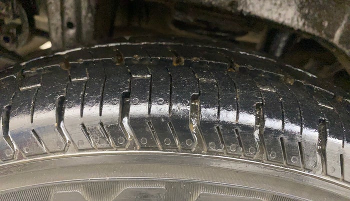 2012 Maruti Alto 800 LXI, Petrol, Manual, 64,089 km, Right Rear Tyre Tread