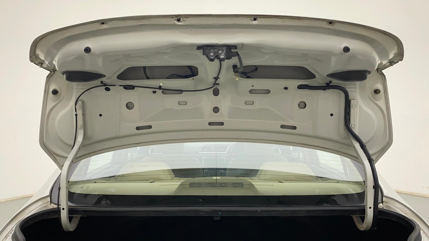2014 Maruti Ciaz ZXI, Petrol, Manual, 71,324 km, Boot Door Open