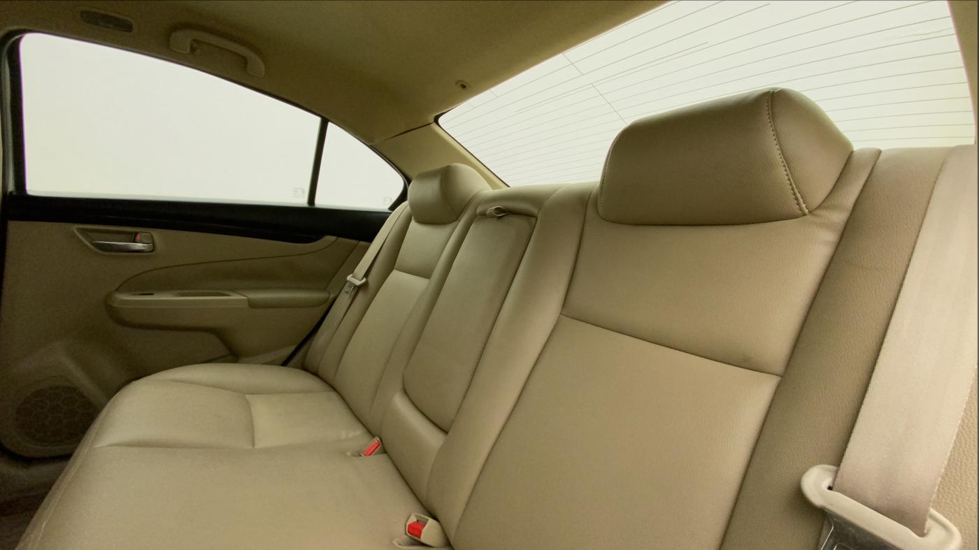 2014 Maruti Ciaz ZXI, Petrol, Manual, 71,324 km, Right Side Rear Door Cabin