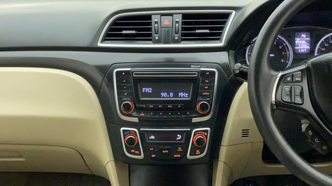 2014 Maruti Ciaz ZXI, Petrol, Manual, 71,324 km, Air Conditioner