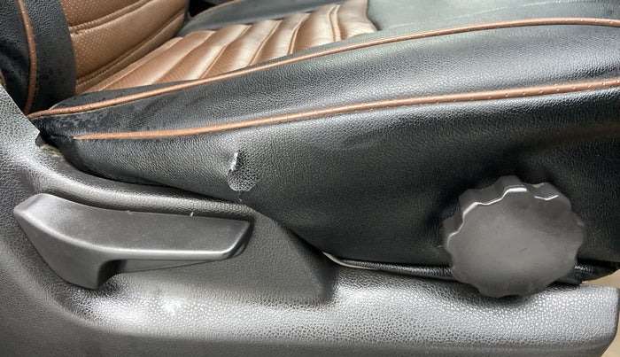 2017 ISUZU D-MAX S-CAB 2.5 TD, Diesel, Manual, 40,664 km, Driver Side Adjustment Panel