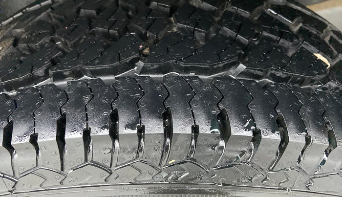 2017 ISUZU D-MAX S-CAB 2.5 TD, Diesel, Manual, 40,664 km, Right Rear Tyre Tread