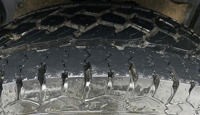 2017 ISUZU D-MAX S-CAB 2.5 TD, Diesel, Manual, 40,664 km, Right Front Tyre Tread