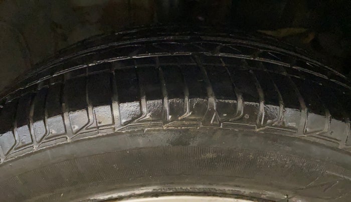 2021 Honda Amaze 1.2L I-VTEC V CVT, Petrol, Automatic, 50,805 km, Right Front Tyre Tread