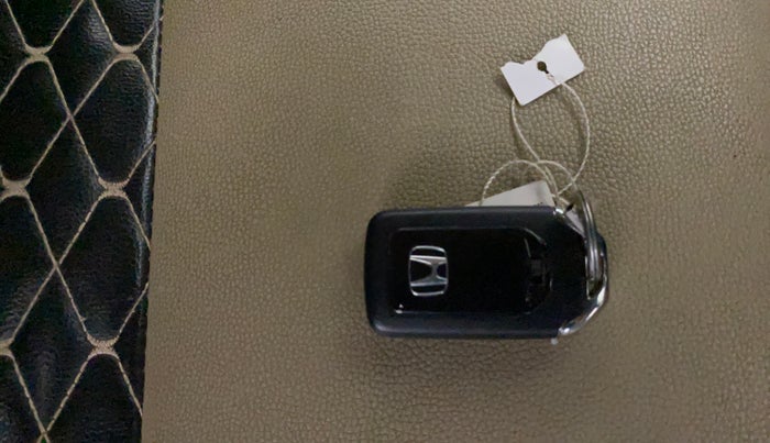 2021 Honda Amaze 1.2L I-VTEC V CVT, Petrol, Automatic, 50,805 km, Key Close Up