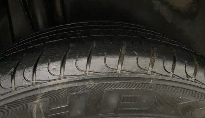 2017 Maruti S Cross ZETA 1.3, Diesel, Manual, 69,597 km, Right Rear Tyre Tread