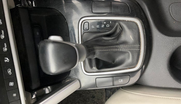 2021 KIA SELTOS HTX IVT 1.5 PETROL, Petrol, Automatic, 1,09,321 km, Gear Lever