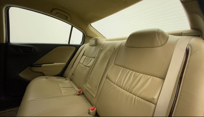 2014 Honda City 1.5L I-VTEC SV, Petrol, Manual, 1,01,287 km, Right Side Rear Door Cabin