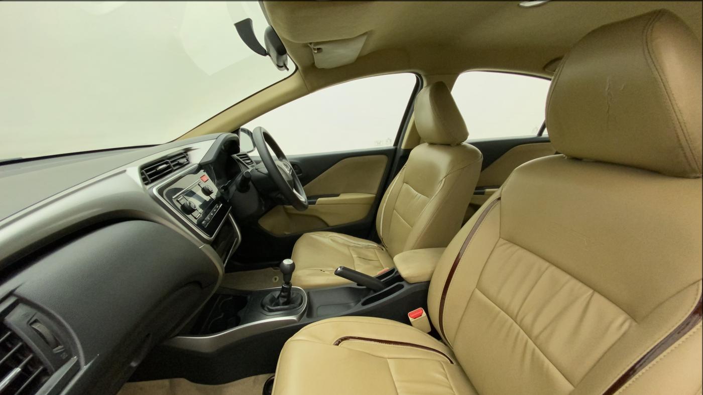 2014 Honda City 1.5L I-VTEC SV, Petrol, Manual, 1,01,287 km, Right Side Front Door Cabin