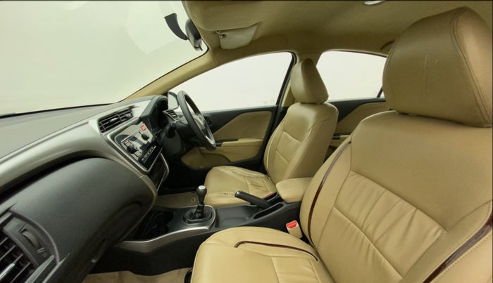 2014 Honda City 1.5L I-VTEC SV, Petrol, Manual, 1,01,287 km, Right Side Front Door Cabin