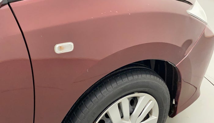2014 Honda City 1.5L I-VTEC SV, Petrol, Manual, 1,01,287 km, Right fender - Slightly dented