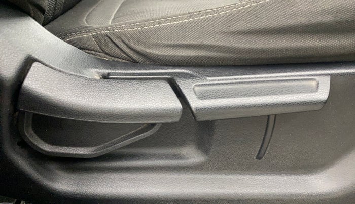 2019 Hyundai VENUE SX PLUS 1.0 TURBO DCT, Petrol, Automatic, 70,973 km, Driver Side Adjustment Panel