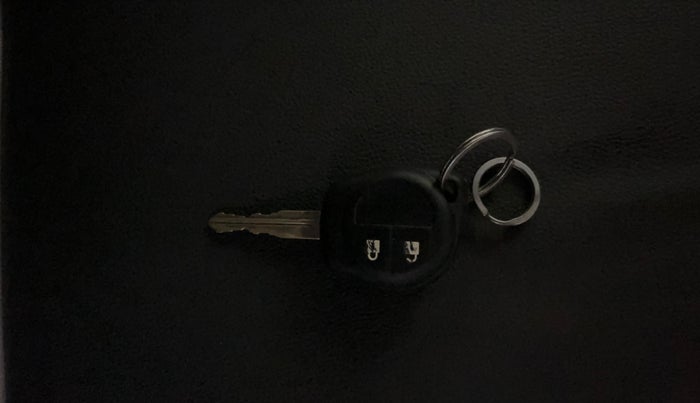 2017 Maruti Baleno DELTA PETROL 1.2, Petrol, Manual, 85,074 km, Key Close Up