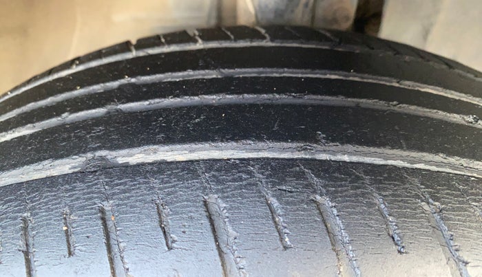 2020 Maruti New Wagon-R LXI CNG 1.0, CNG, Manual, 52,303 km, Right Front Tyre Tread