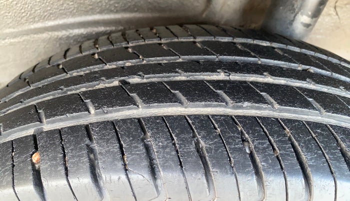 2020 Maruti New Wagon-R LXI CNG 1.0, CNG, Manual, 52,303 km, Left Rear Tyre Tread