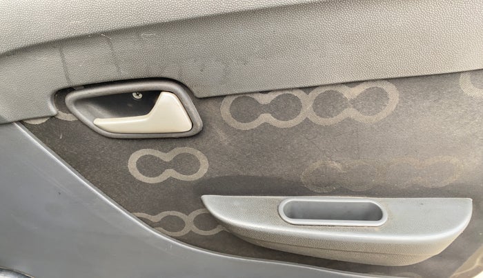 2015 Maruti Alto 800 LXI, Petrol, Manual, 91,091 km, Driver Side Door Panels Control