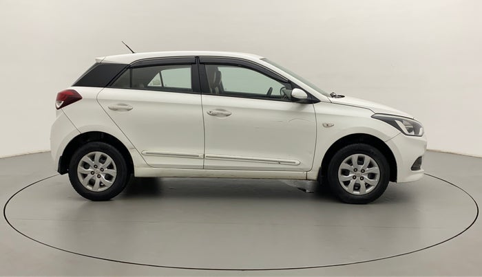 2016 Hyundai Elite i20 MAGNA 1.2, Petrol, Manual, 31,708 km, Right Side View