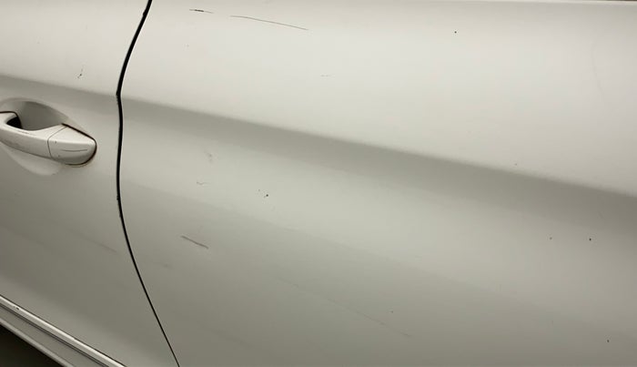 2016 Hyundai Elite i20 MAGNA 1.2, Petrol, Manual, 31,708 km, Rear left door - Minor scratches