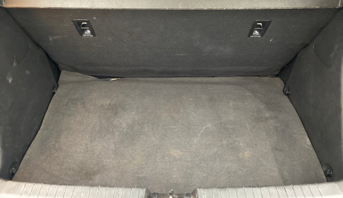 2018 Hyundai Elite i20 ASTA 1.2 (O), Petrol, Manual, 26,218 km, Boot Inside