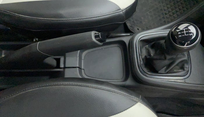 2020 Volkswagen Polo Trendline 1.0 L Petrol, CNG, Manual, 46,779 km, Gear Lever