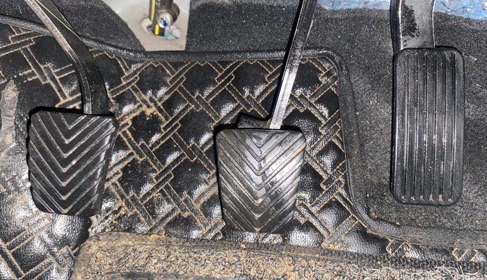 2022 KIA CARENS PRESTIGE 1.4 PETROL 7 STR, Petrol, Manual, 24,555 km, Pedals