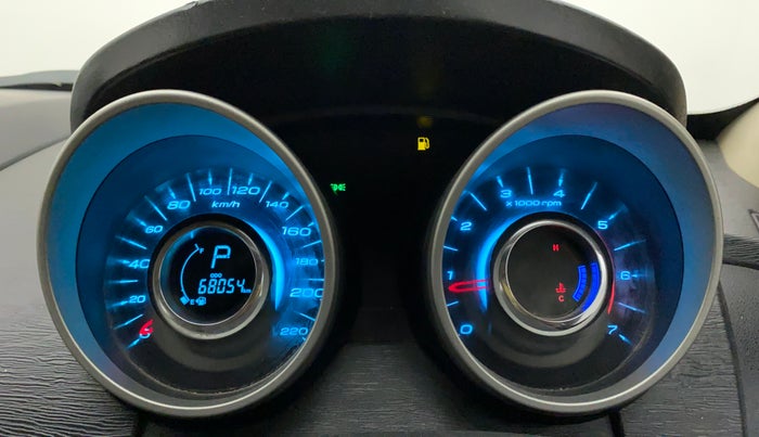 2016 Mahindra XUV500 W10 AT, Diesel, Automatic, 68,252 km, Odometer Image