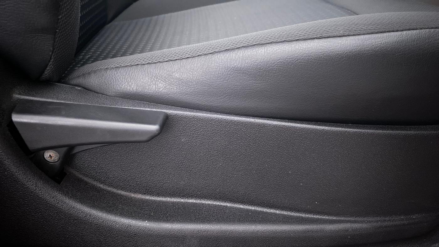 2019 Tata Tiago XM 1.2 REVOTRON, Petrol, Manual, 30,107 km, Driver Side Adjustment Panel