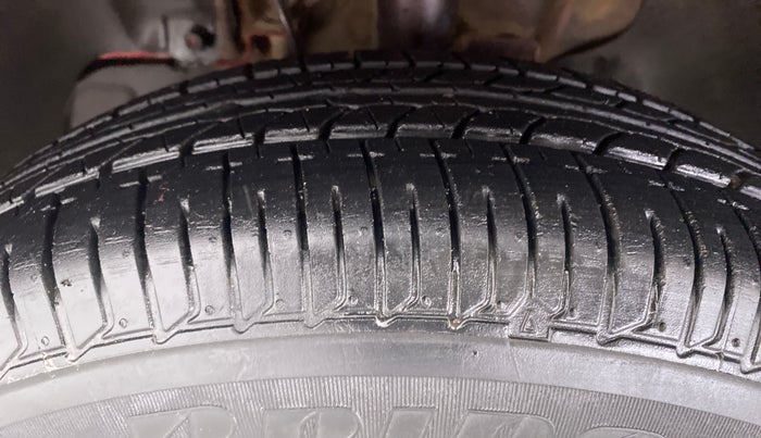 2019 Tata Tiago XM 1.2 REVOTRON, Petrol, Manual, 30,107 km, Left Front Tyre Tread