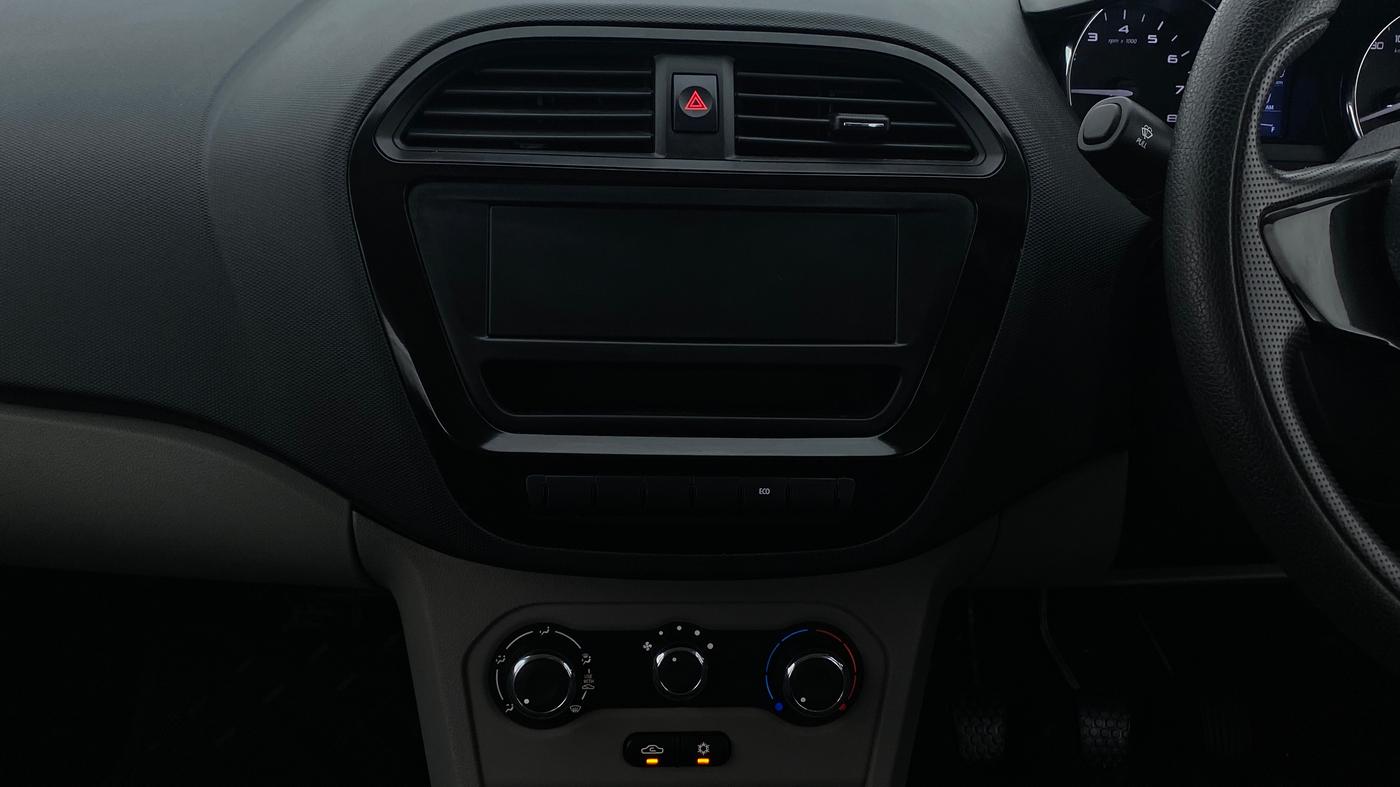 2019 Tata Tiago XM 1.2 REVOTRON, Petrol, Manual, 30,107 km, Air Conditioner