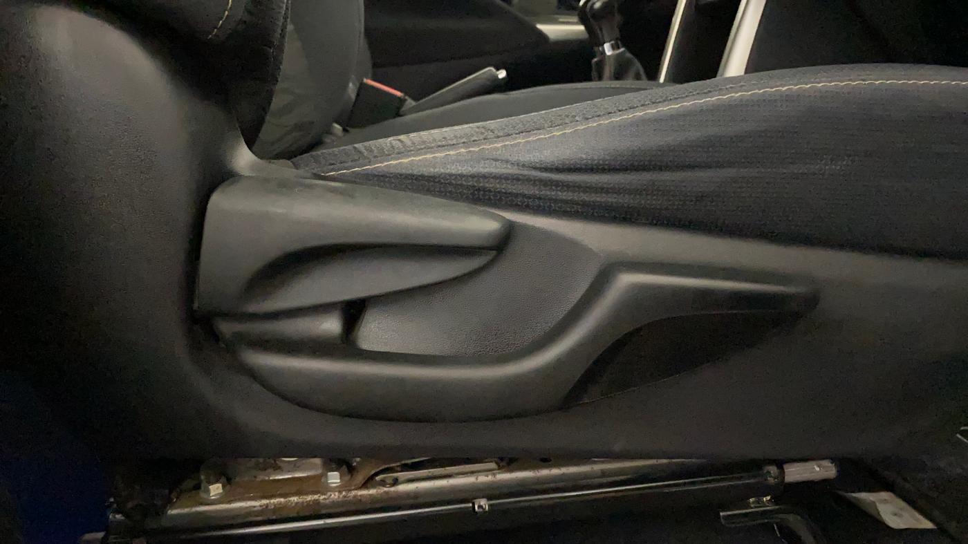 2018 Toyota Innova Crysta 2.7 VX 7 STR, Petrol, Manual, 42,152 km, Driver Side Adjustment Panel