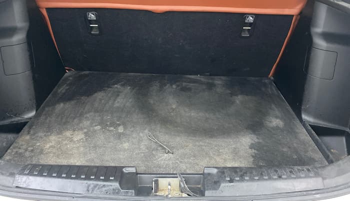 2021 Toyota URBAN CRUISER MID GRADE AT, Petrol, Automatic, 73,193 km, Boot Inside