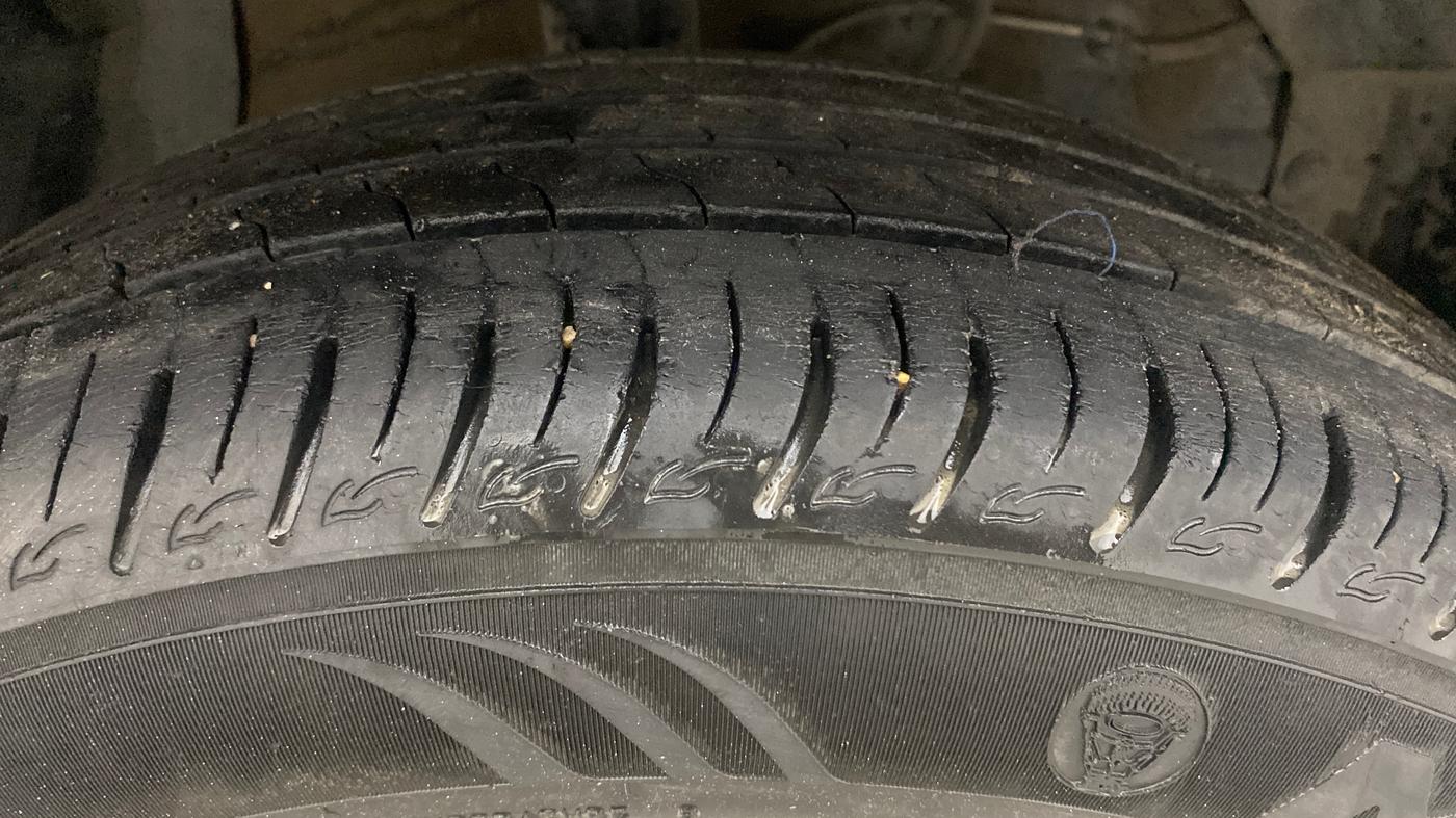 2021 Toyota URBAN CRUISER MID GRADE AT, Petrol, Automatic, 73,193 km, Right Front Tyre Tread