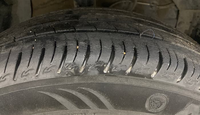 2021 Toyota URBAN CRUISER MID GRADE AT, Petrol, Automatic, 73,193 km, Right Front Tyre Tread