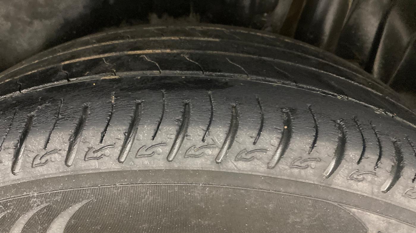 2021 Toyota URBAN CRUISER MID GRADE AT, Petrol, Automatic, 73,193 km, Left Rear Tyre Tread