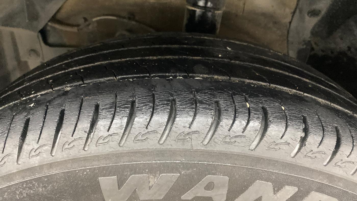2021 Toyota URBAN CRUISER MID GRADE AT, Petrol, Automatic, 73,193 km, Left Front Tyre Tread