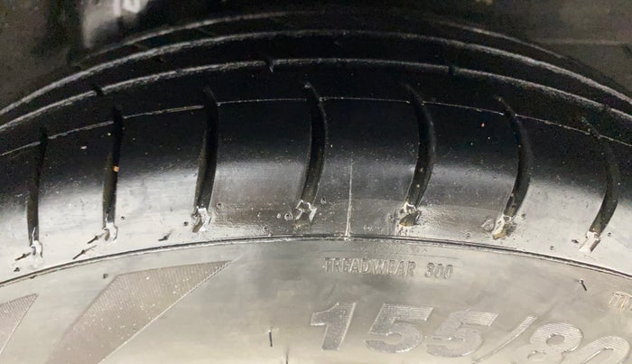 2013 Hyundai i10 SPORTZ 1.2, Petrol, Manual, 70,431 km, Left Rear Tyre Tread