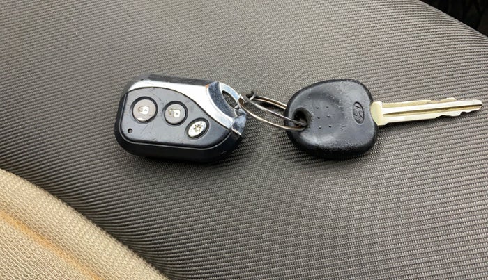 2013 Hyundai i10 SPORTZ 1.2, Petrol, Manual, 70,431 km, Key Close Up