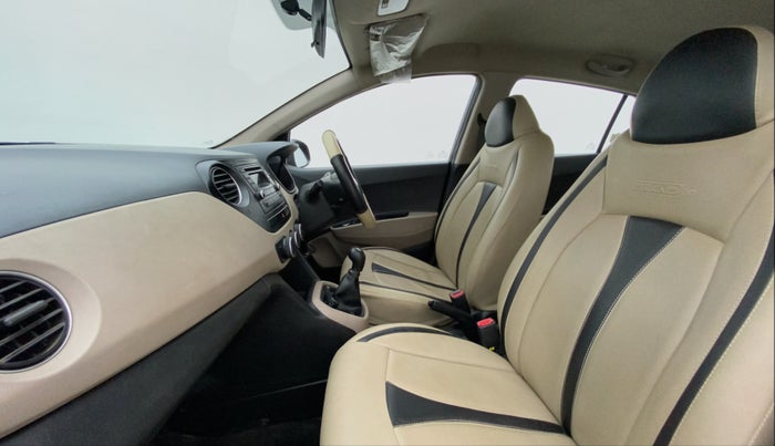 2015 Hyundai Grand i10 MAGNA 1.2 KAPPA VTVT, Petrol, Manual, 14,910 km, Right Side Front Door Cabin