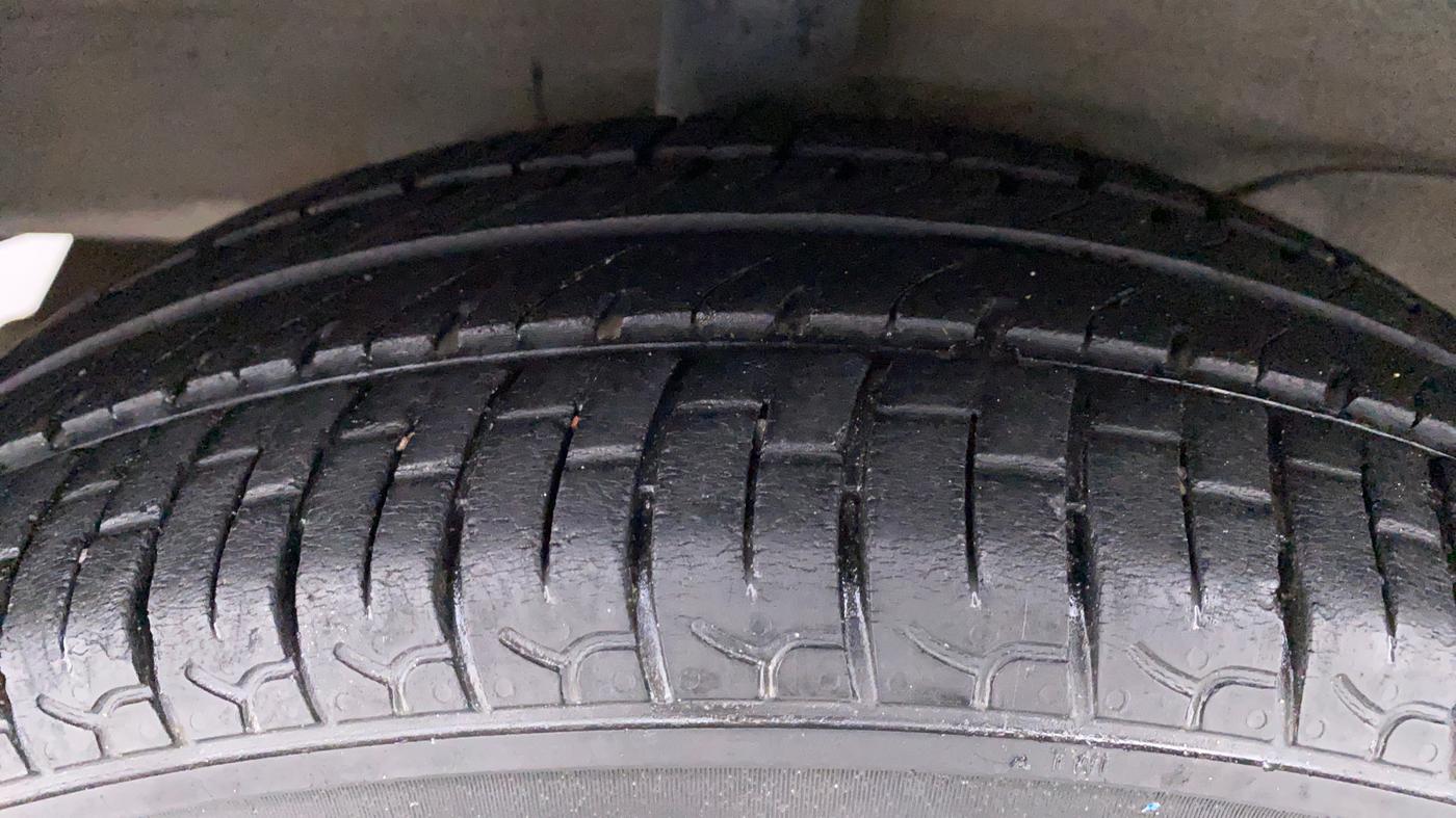 2019 Hyundai NEW SANTRO 1.1 SPORTS AMT, Petrol, Automatic, 32,014 km, Right Rear Tyre Tread